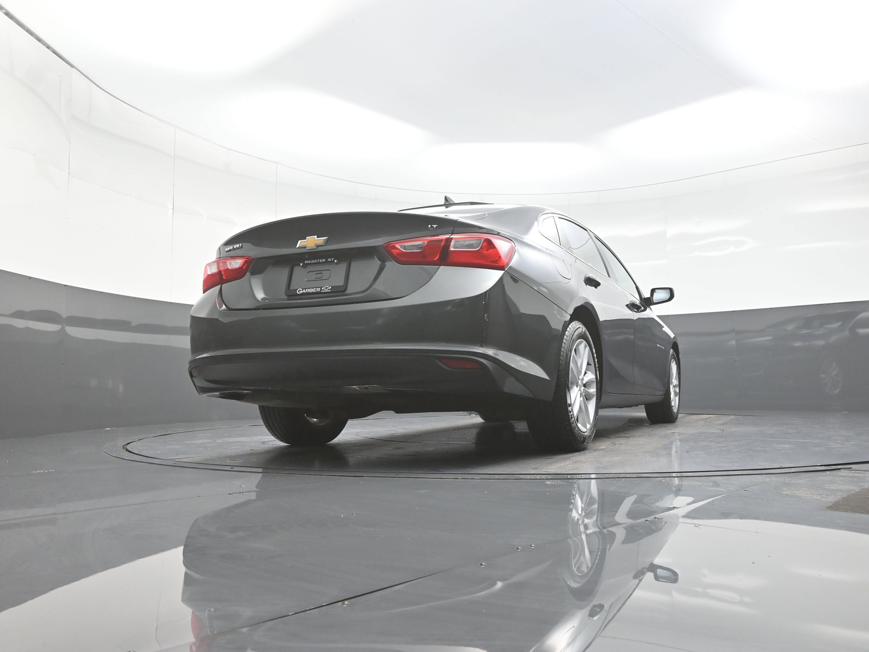 Used 2016 Chevrolet Malibu LT FWD image 10