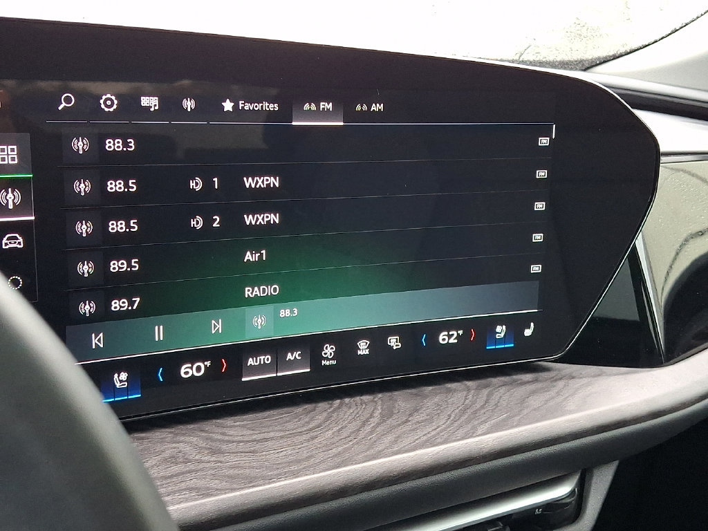 Certified 2025 Audi Q5 Premium w/ Premium Plus AWD/4WD image 19