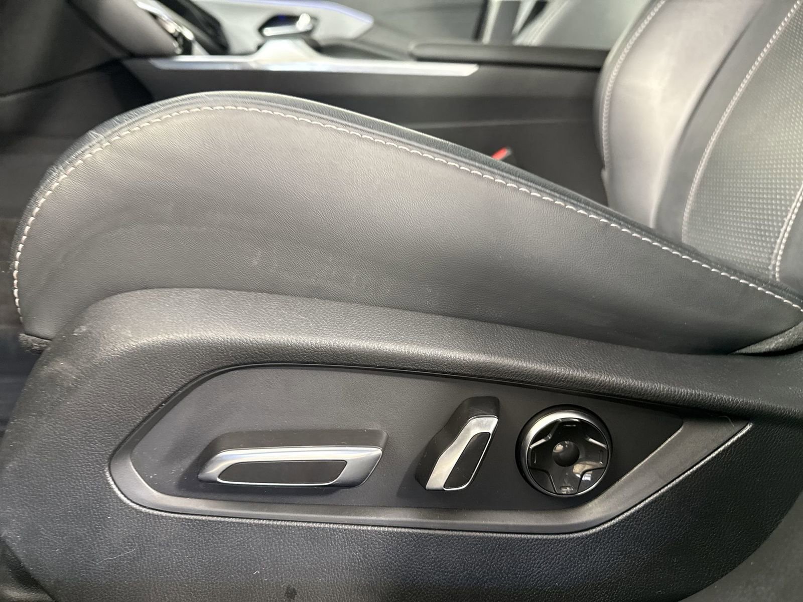 Certified 2023 Acura TLX w/ Technology Package image 23
