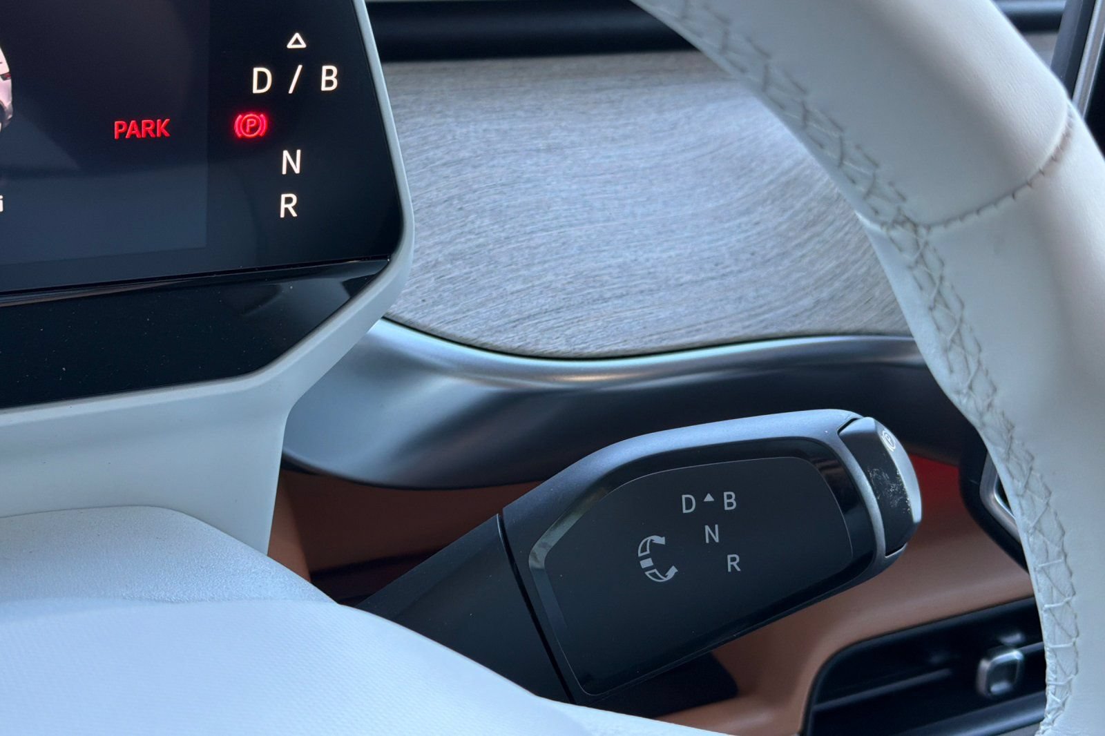 New 2025 Volkswagen ID. Buzz 1st Edition AWD/4WD image 21