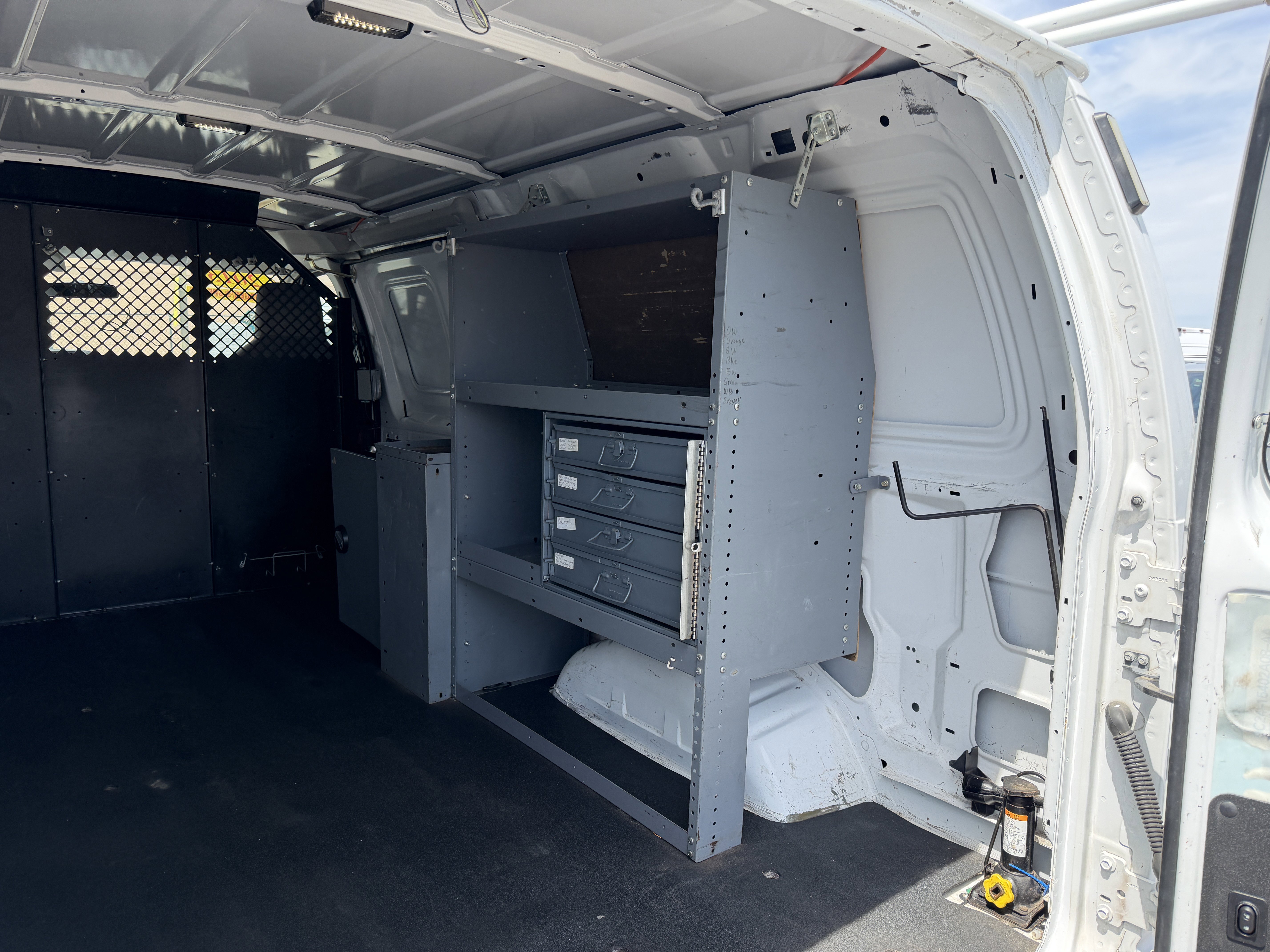 Used 2013 Ford E-150 and Econoline 150 w/ PWR Group RWD image 10