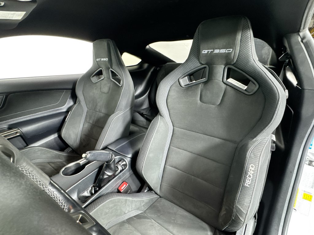 Used 2018 Ford Mustang Shelby GT350 w/ Electronics Package RWD image 25
