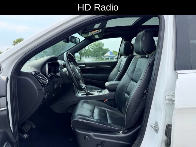 Used 2020 Jeep Grand Cherokee Overland AWD/4WD image 8