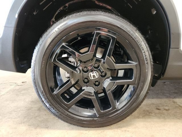 Certified 2025 Honda Passport Black Edition image 29