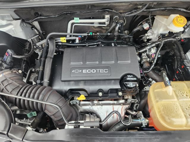 Used 2020 Chevrolet Trax LS FWD image 33
