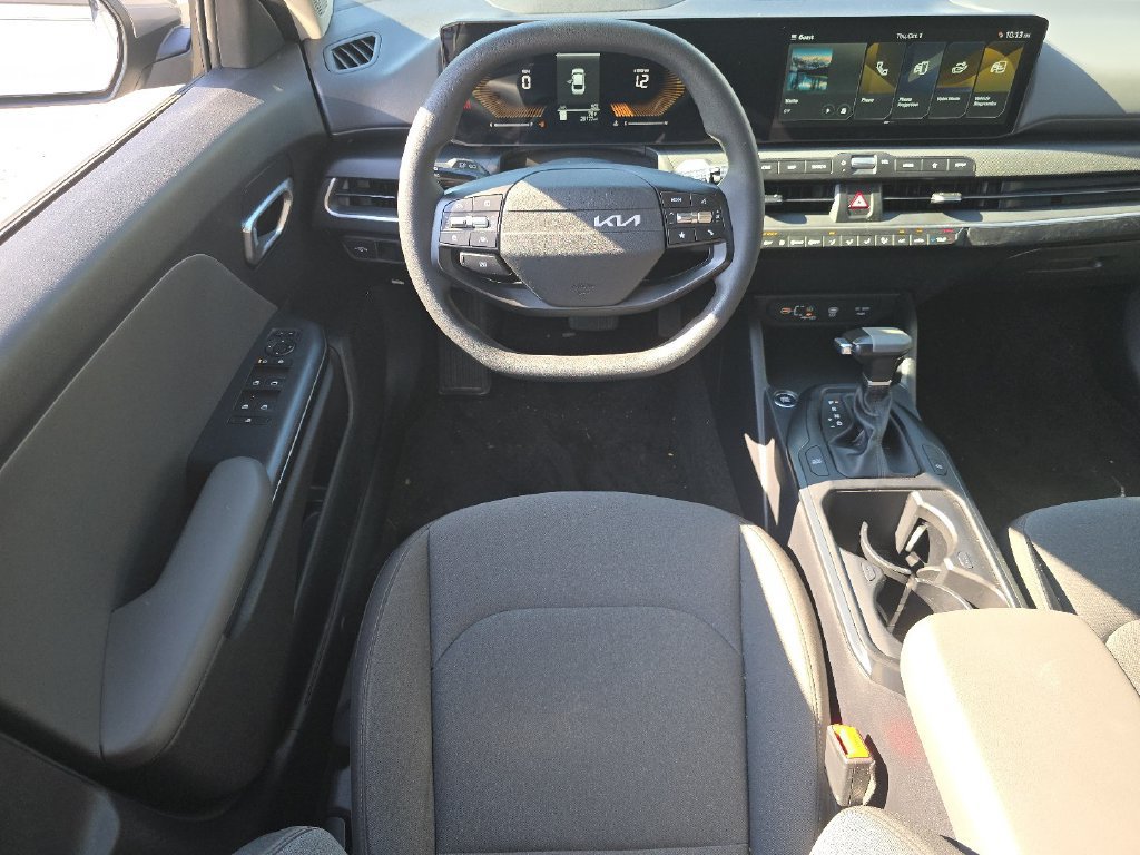 Used 2025 Kia K4 FWD image 21
