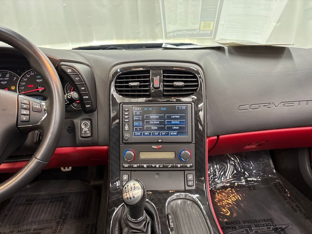 Used 2013 Chevrolet Corvette 427 w/ 1SB Preferred Equipment Group image 17