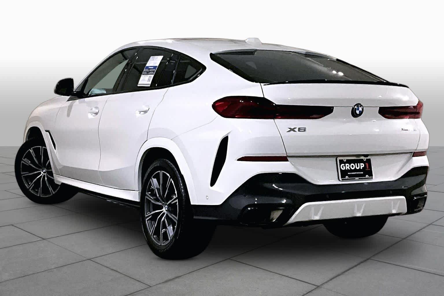 Used 2024 BMW X6 xDrive40i w/ M Sport Professional Package AWD/4WD image 11