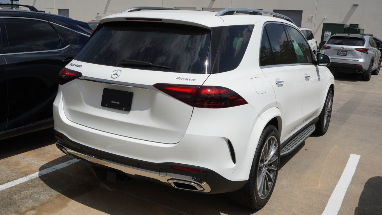 Used 2026 Mercedes-Benz GLE 450 4MATIC image 4