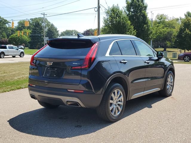 Used 2023 Cadillac XT4 Premium Luxury w/ Cold Weather Package FWD image 4
