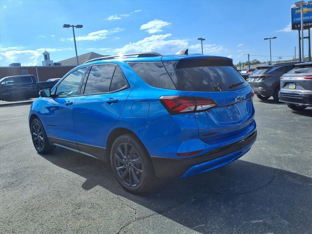 Used 2024 Chevrolet Equinox RS image 3
