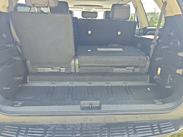Used 2024 Toyota Sequoia SR5 w/ SR5 Premium Package AWD/4WD image 36