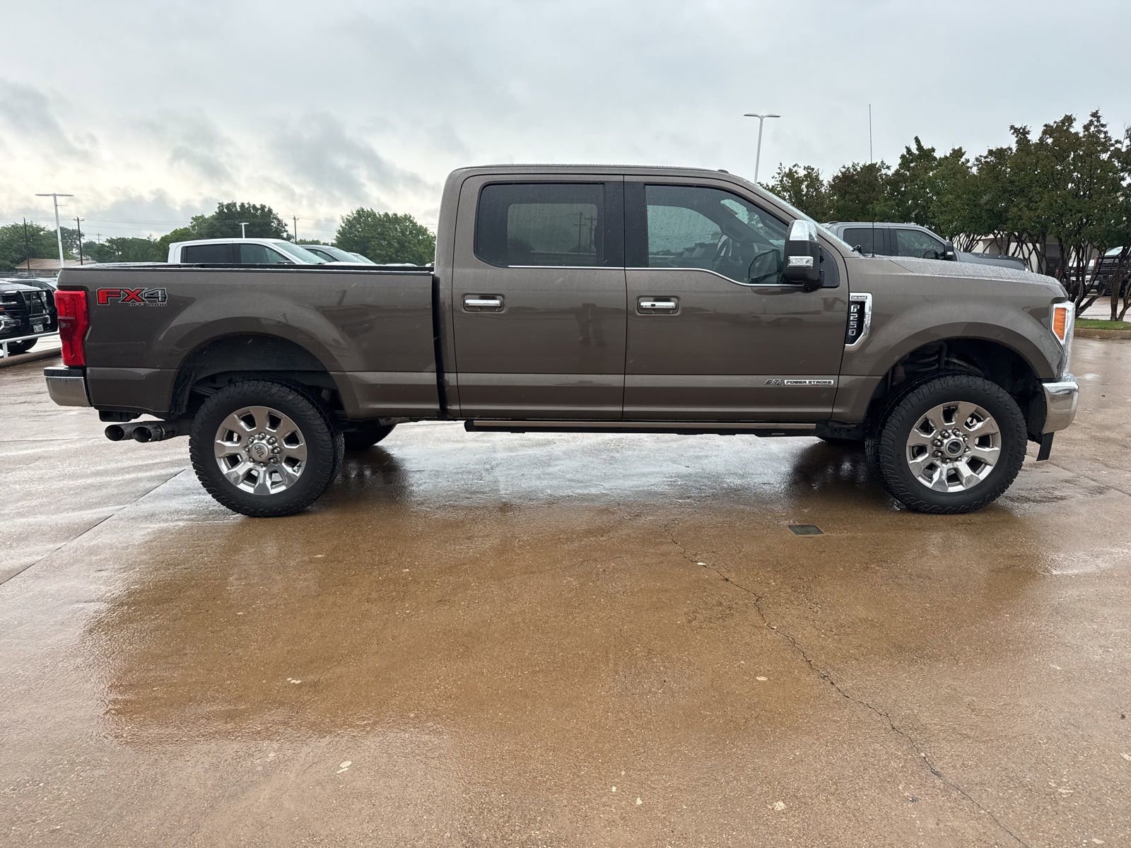 Used 2017 Ford F250 King Ranch w/ King Ranch Ultimate Package AWD/4WD image 8