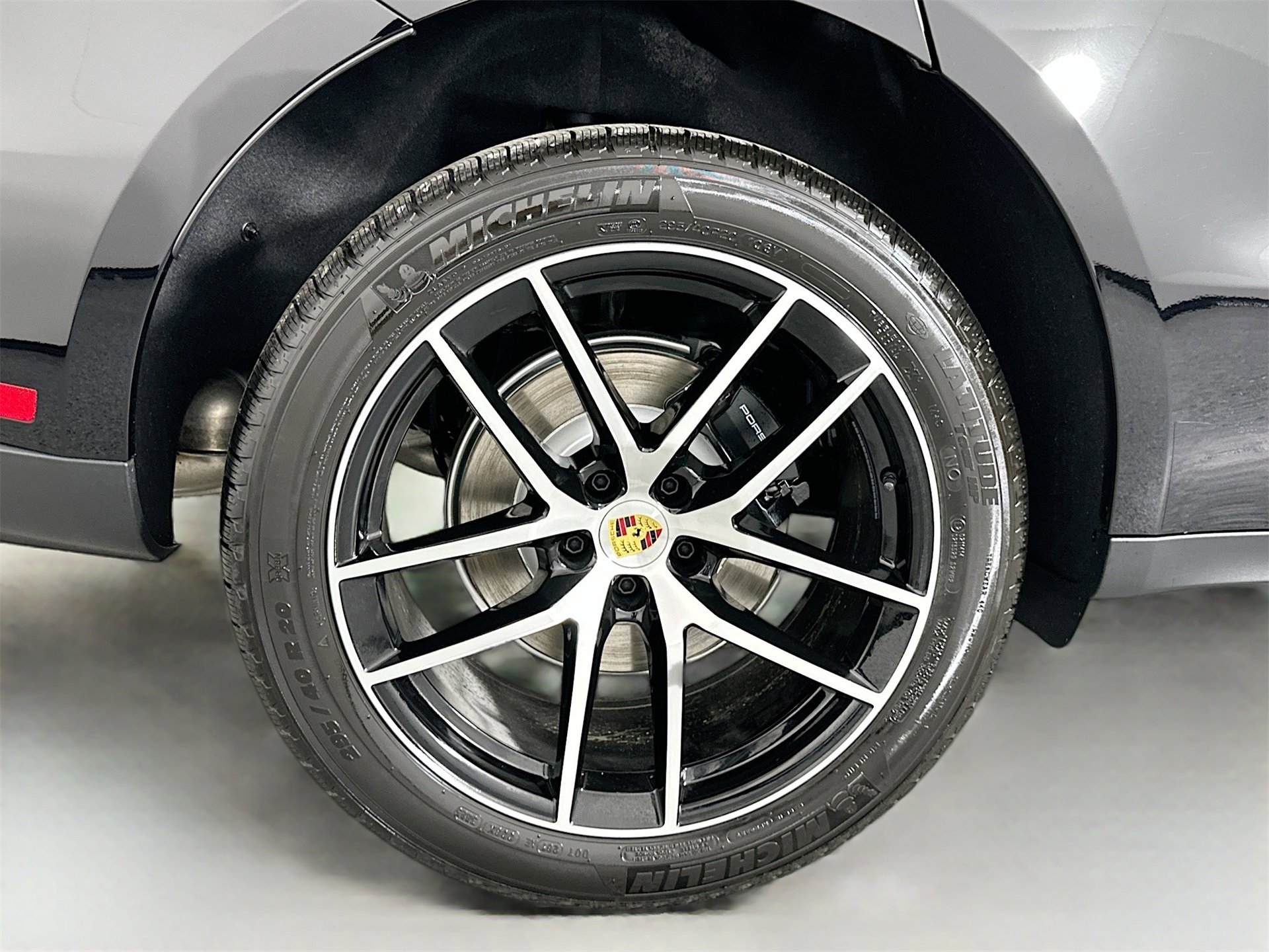 New 2026 Porsche Macan image 13