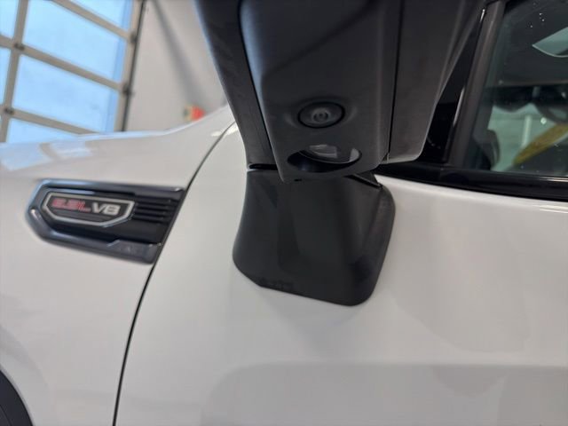 Used 2025 GMC Sierra 1500 AT4 w/ AT4 Premium Package AWD/4WD image 13