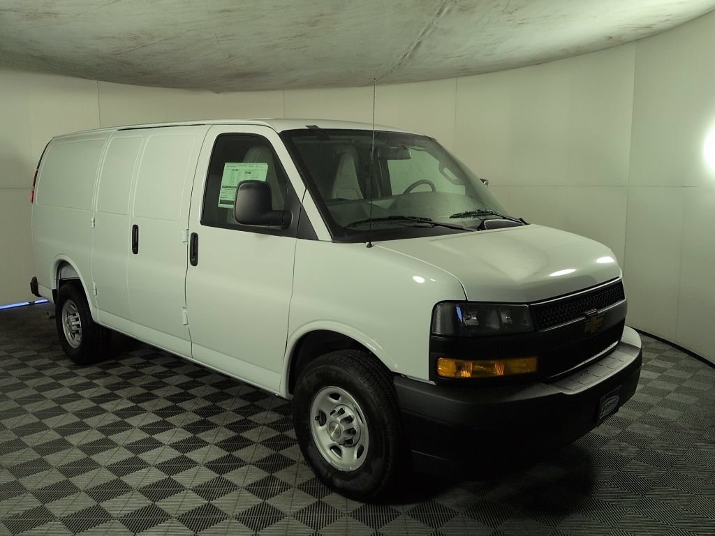 New 2026 Chevrolet Express 2500 w/ Driver Convenience Package RWD image 3