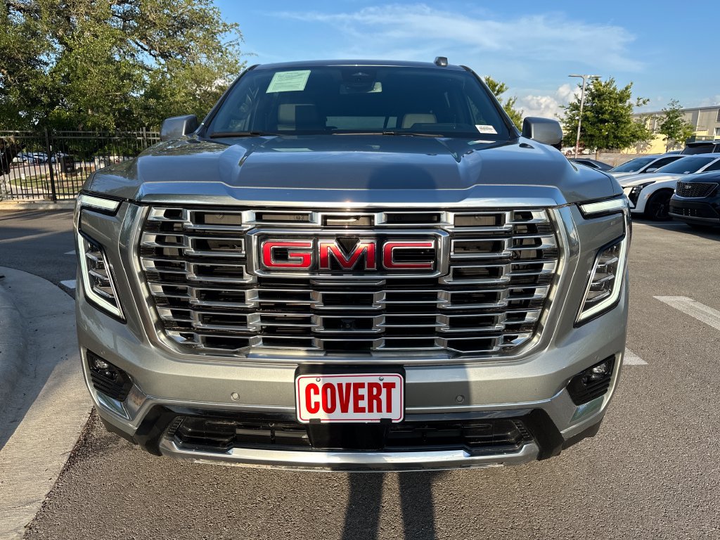 Used 2025 GMC Yukon XL Denali AWD/4WD image 2