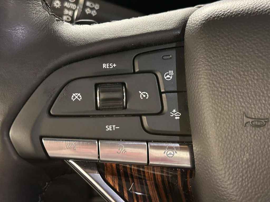 Used 2023 Cadillac Escalade Premium Luxury w/ LPO, Radiant Package AWD/4WD image 21