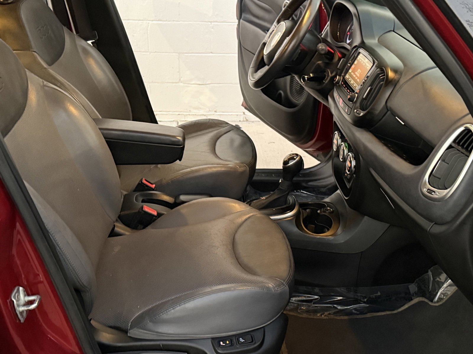 Used 2014 FIAT 500L Lounge image 31