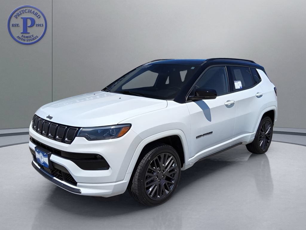 Used 2022 Jeep Compass High Altitude AWD/4WD image 3