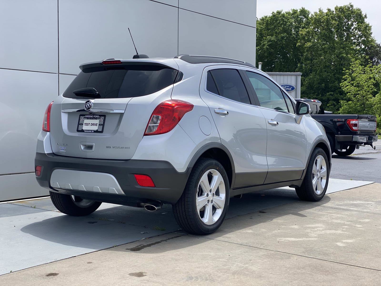 Used 2015 Buick Encore Leather FWD image 4