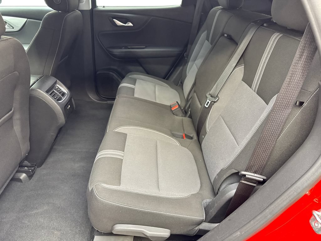 Used 2025 Chevrolet Blazer LT FWD image 32