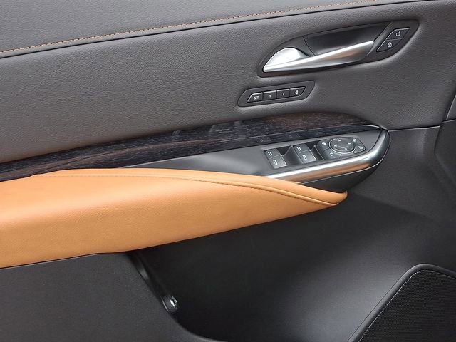 Used 2025 Cadillac XT4 Sport image 12