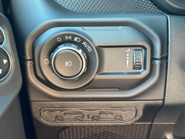 New 2027 Jeep Wrangler Unlimited Rubicon AWD/4WD image 17