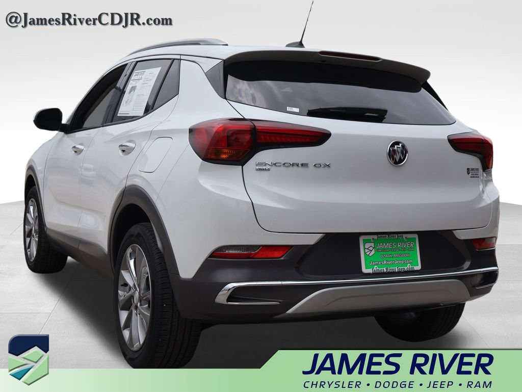 Used 2023 Buick Encore GX Essence w/ Experience Buick Package AWD/4WD image 3
