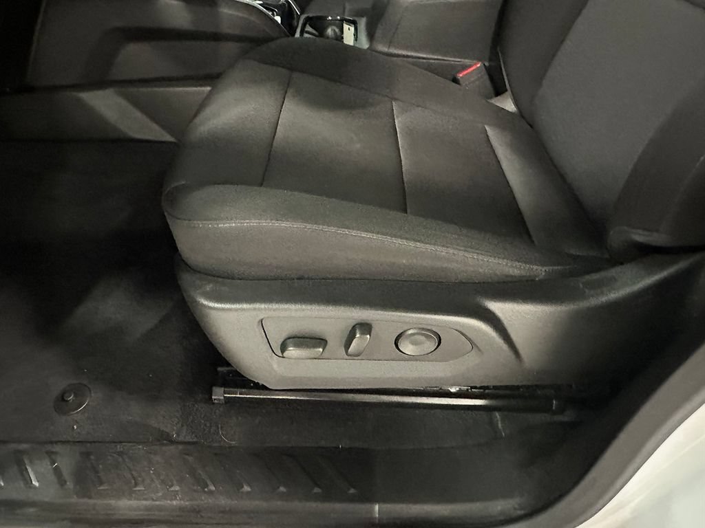 Used 2024 Chevrolet Colorado Trail Boss w/ Advanced Trailering Package AWD/4WD image 20