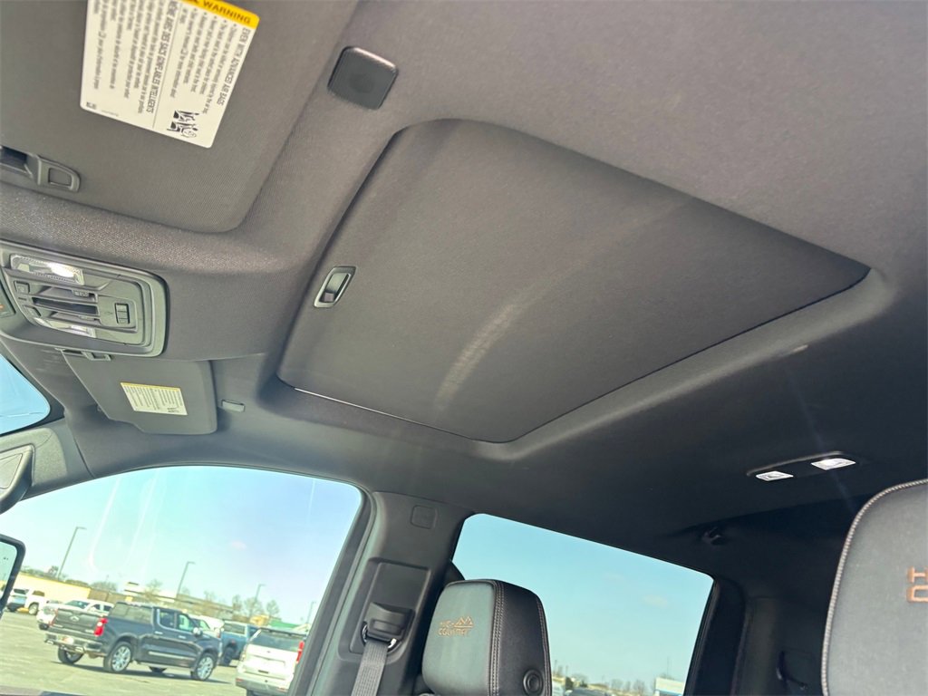 Certified 2024 Chevrolet Silverado 2500 High Country w/ High Country Premium Package image 14