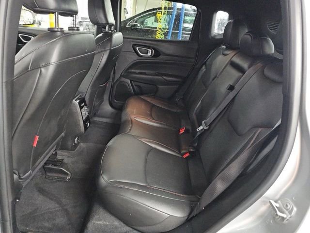Used 2025 Jeep Compass Trailhawk image 15