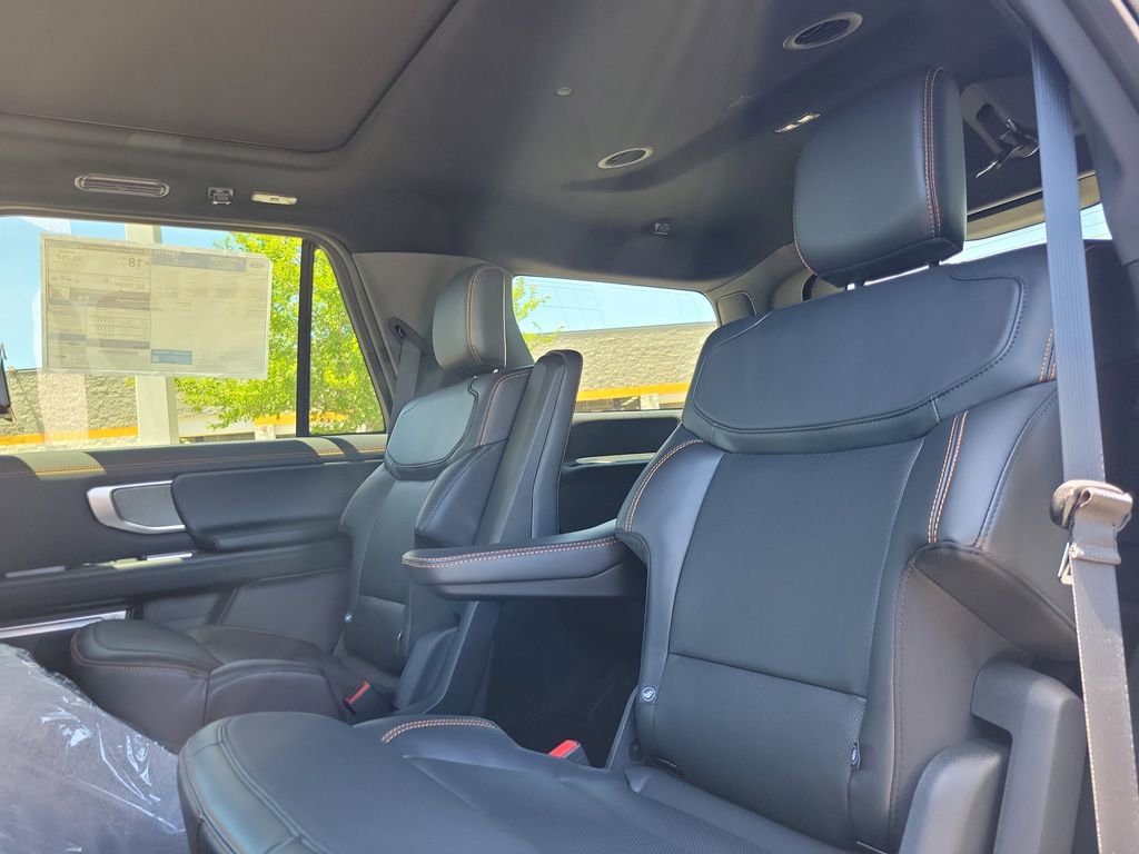 New 2026 Ford Expedition Tremor image 10