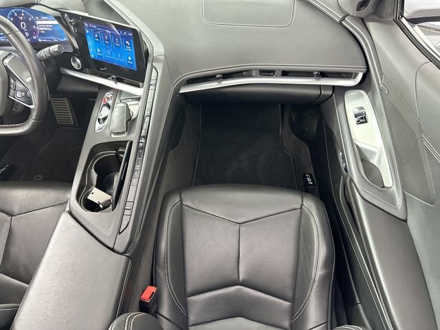 Used 2024 Chevrolet Corvette Stingray Convertible w/ Z51 Performance Package image 24