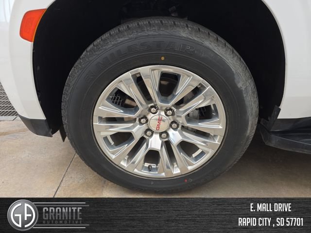 Used 2024 GMC Yukon XL Denali AWD/4WD image 28