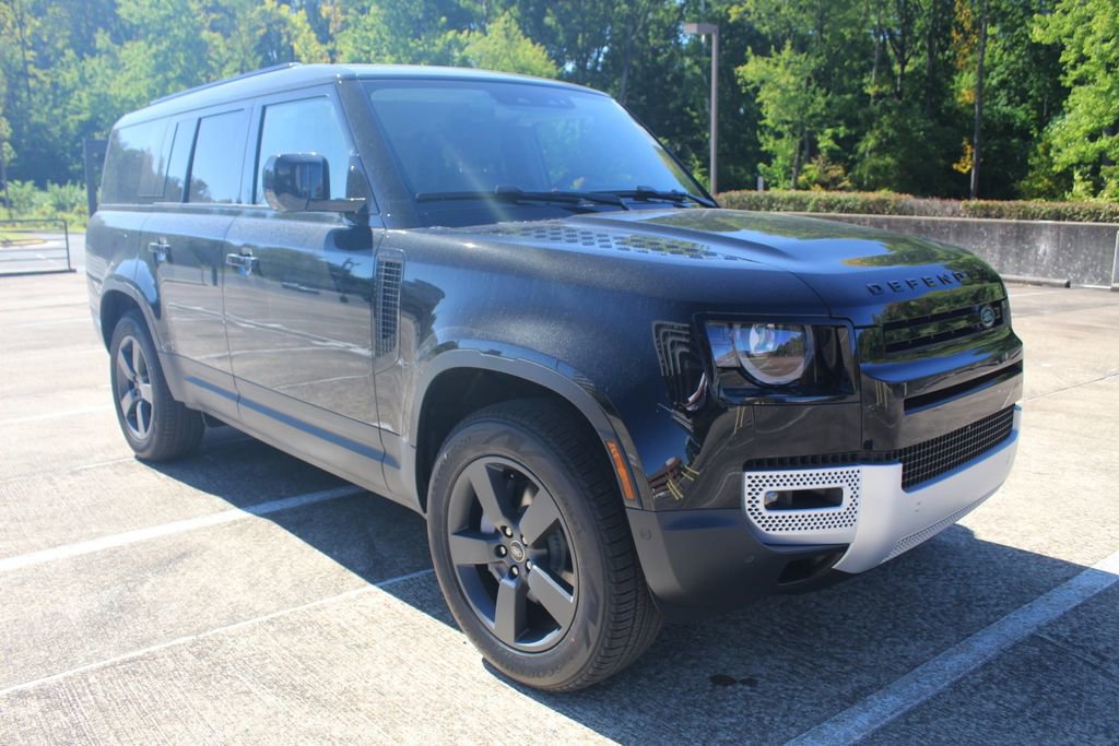 New 2025 Land Rover Defender 130 S image 10