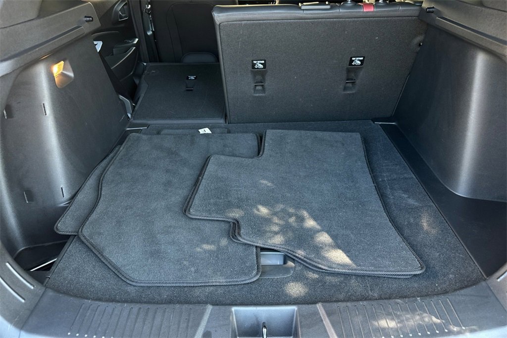 Used 2024 Chevrolet Trax RS w/ Sunroof Package image 14