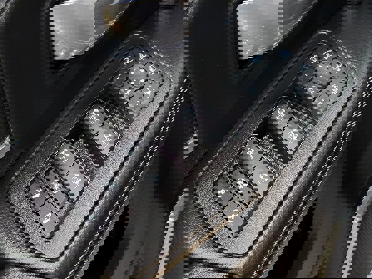 Used 2025 RAM 2500 Laramie w/ Night Edition image 48