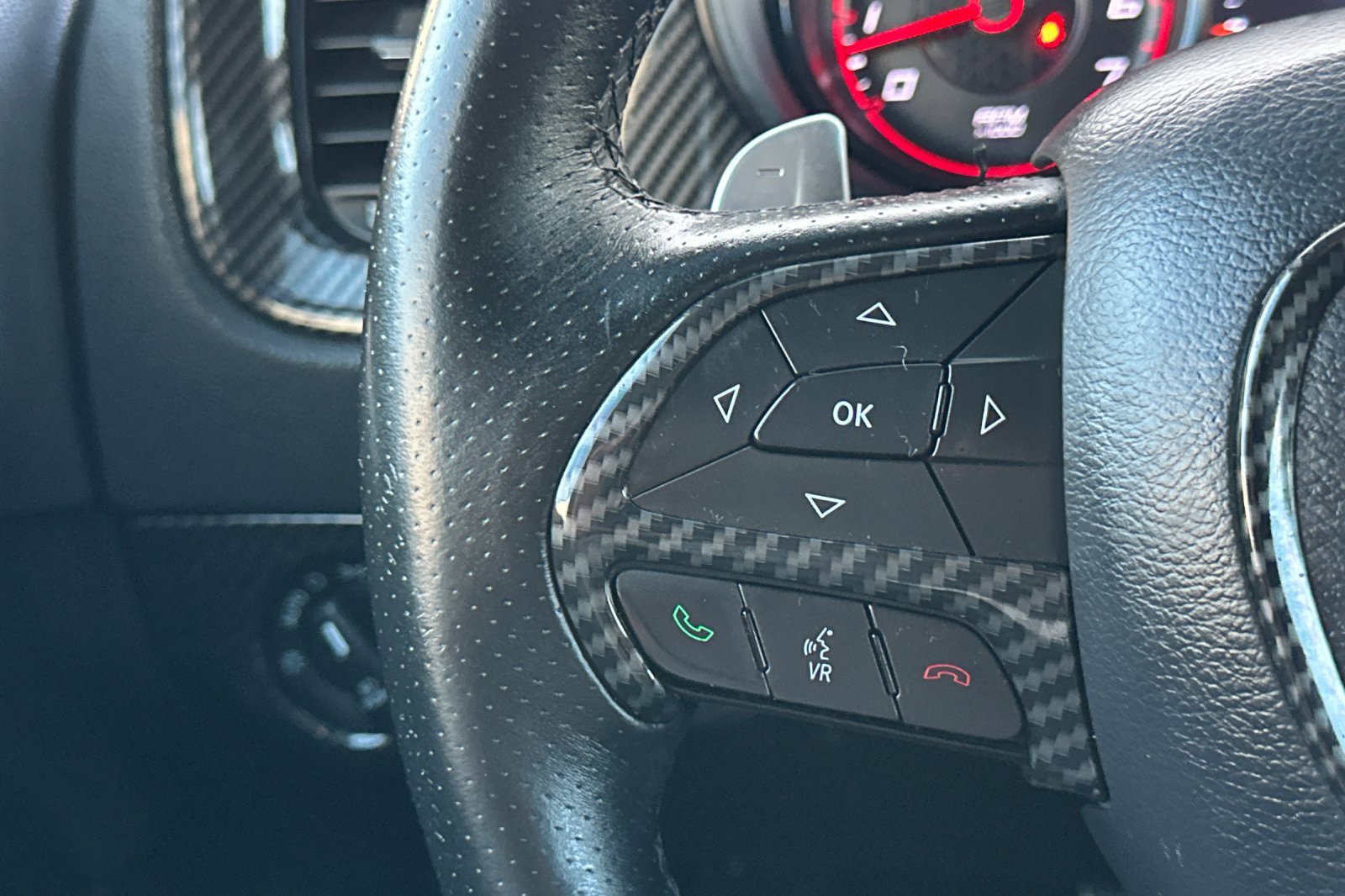 Used 2017 Dodge Charger R/T image 35