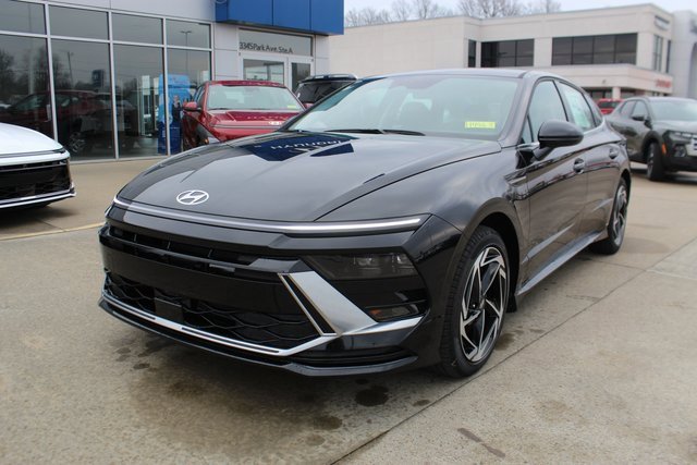 New 2026 Hyundai Sonata SEL image 1