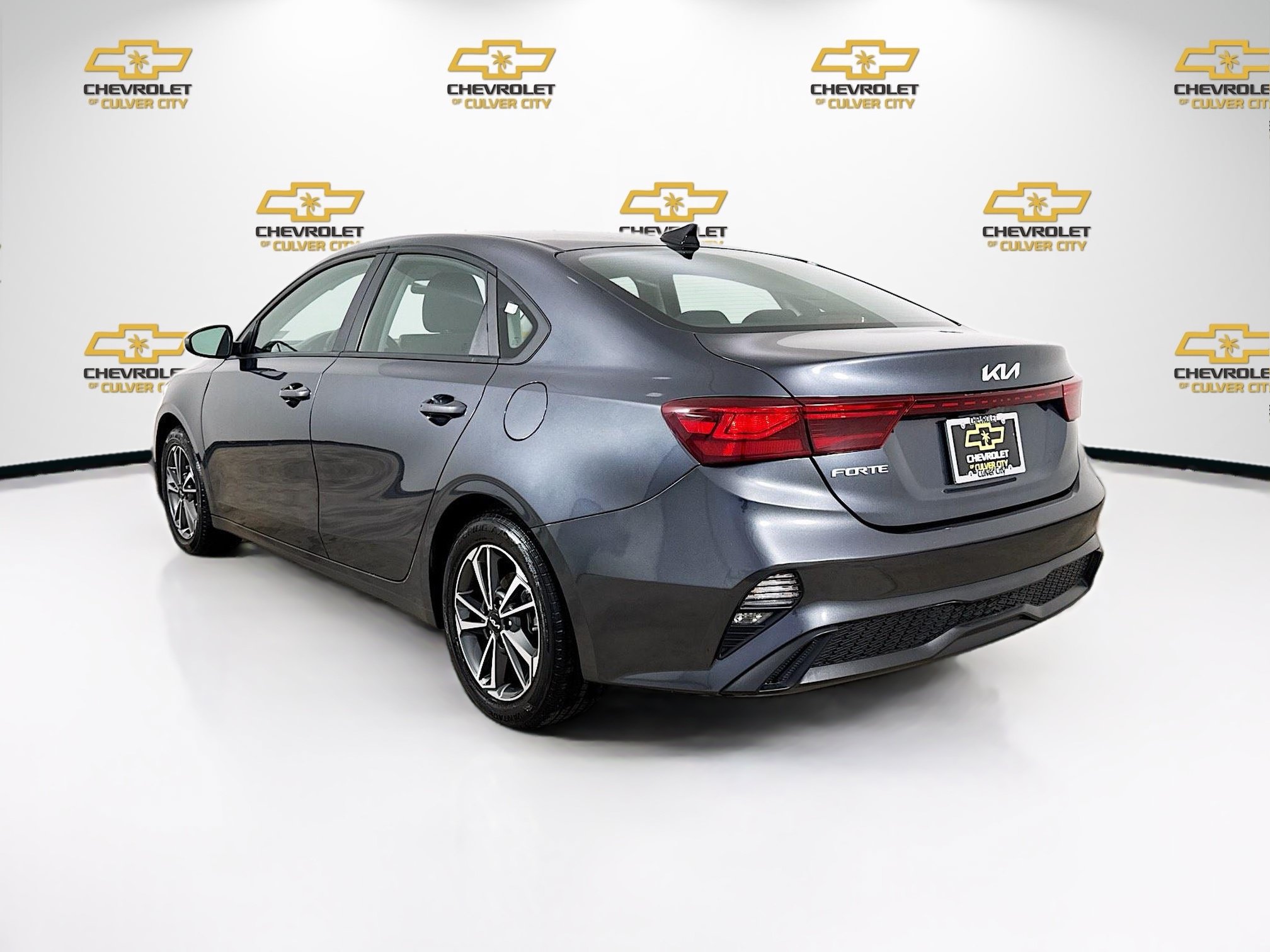 Used 2023 Kia Forte LXS FWD image 5