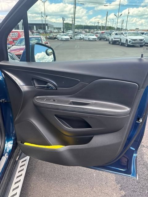 Used 2019 Buick Encore Sport Touring AWD/4WD image 8
