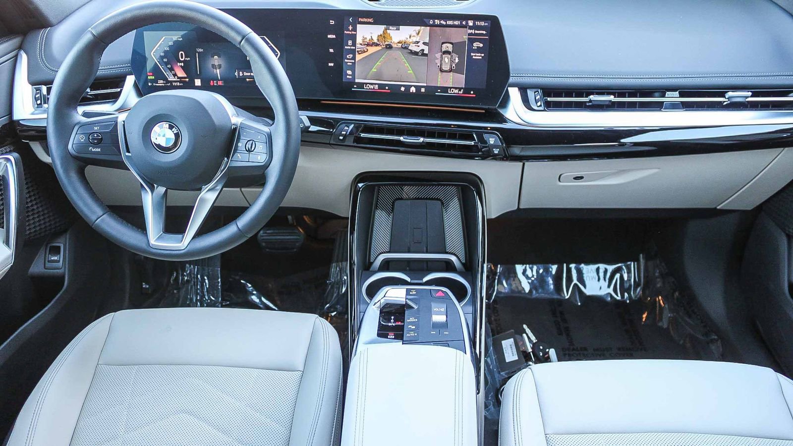 Used 2025 BMW X1 xDrive28i w/ Technology Package image 13