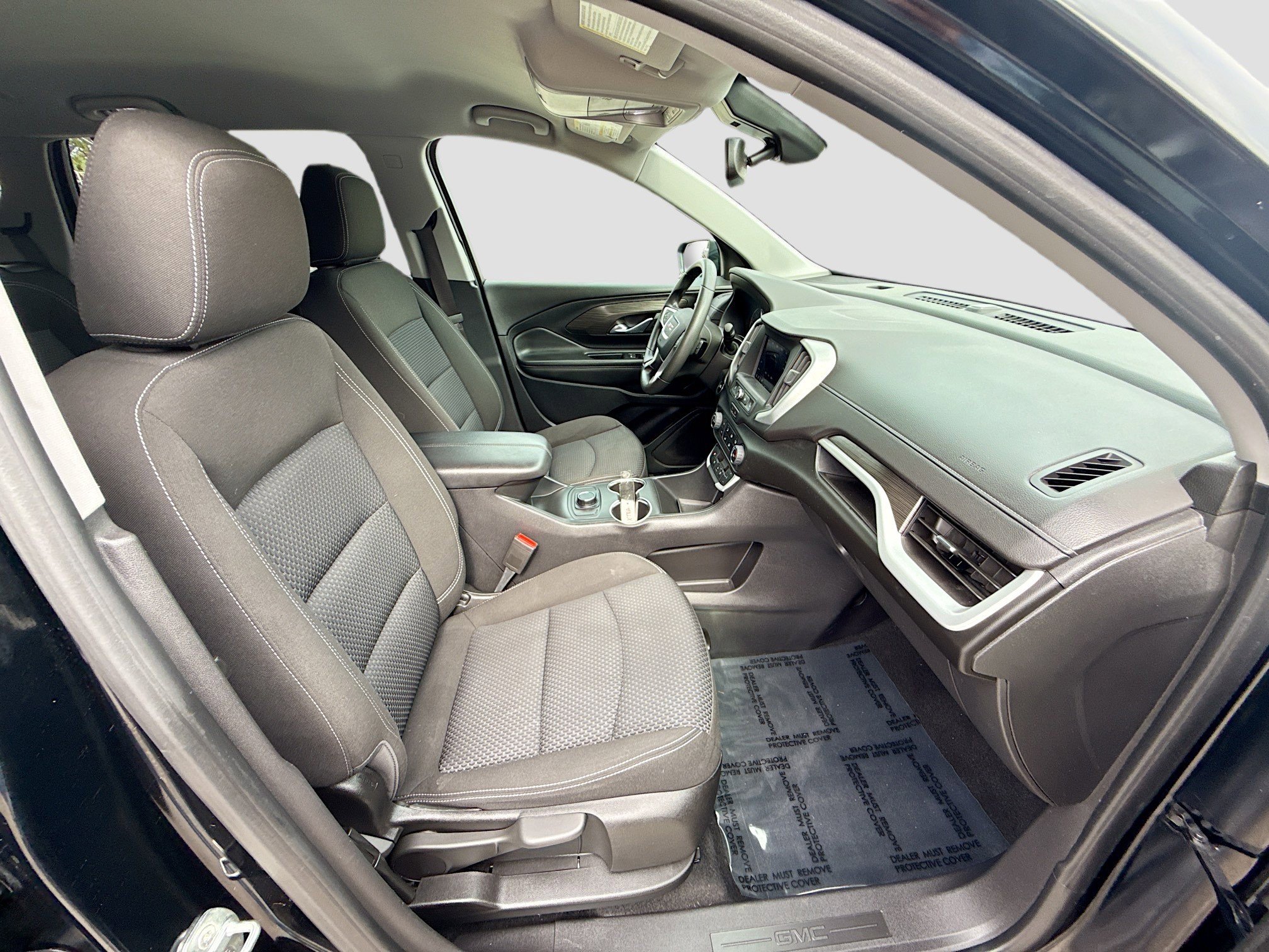 Used 2022 GMC Terrain SLE image 31