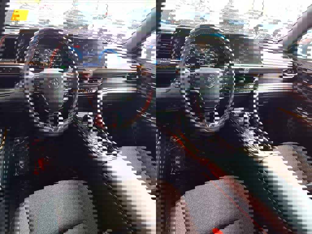 Used 2024 Toyota Crown XLE image 9