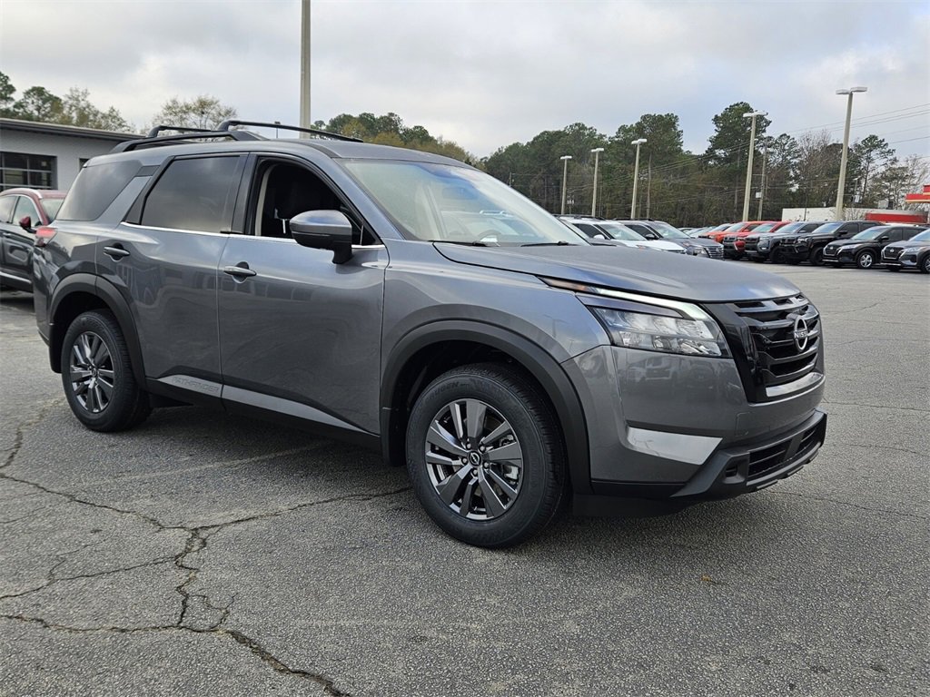 New 2025 Nissan Pathfinder SV image 17