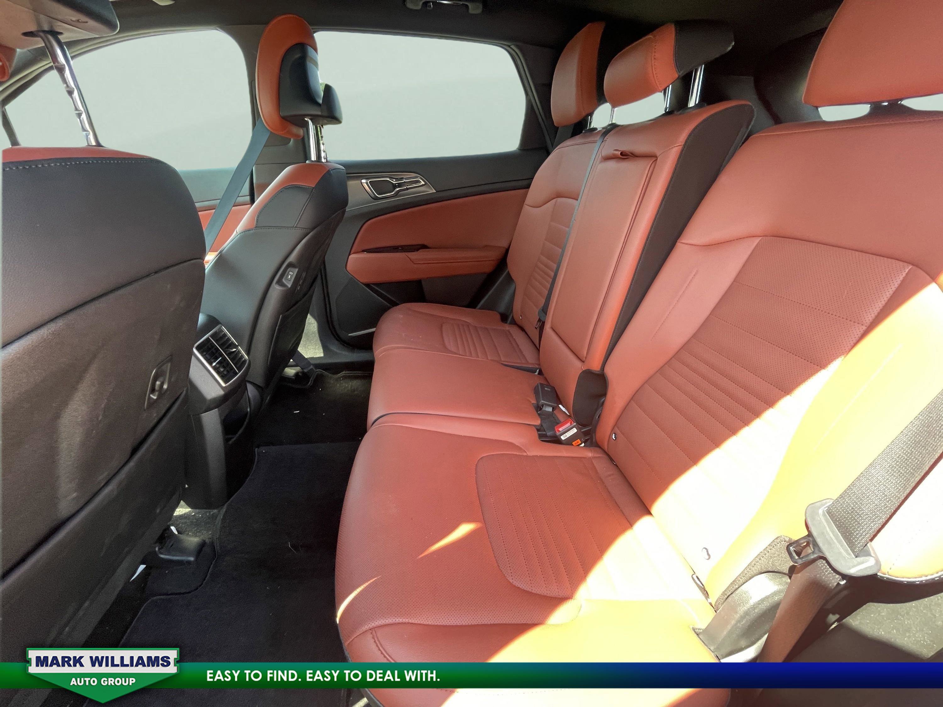 Used 2023 Kia Sportage SX image 11