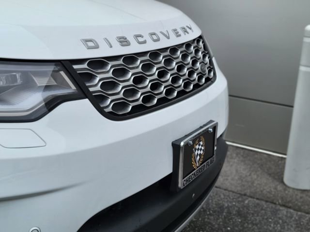 Used 2024 Land Rover Discovery S image 42
