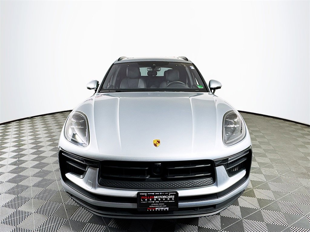 Used 2023 Porsche Macan S image 2