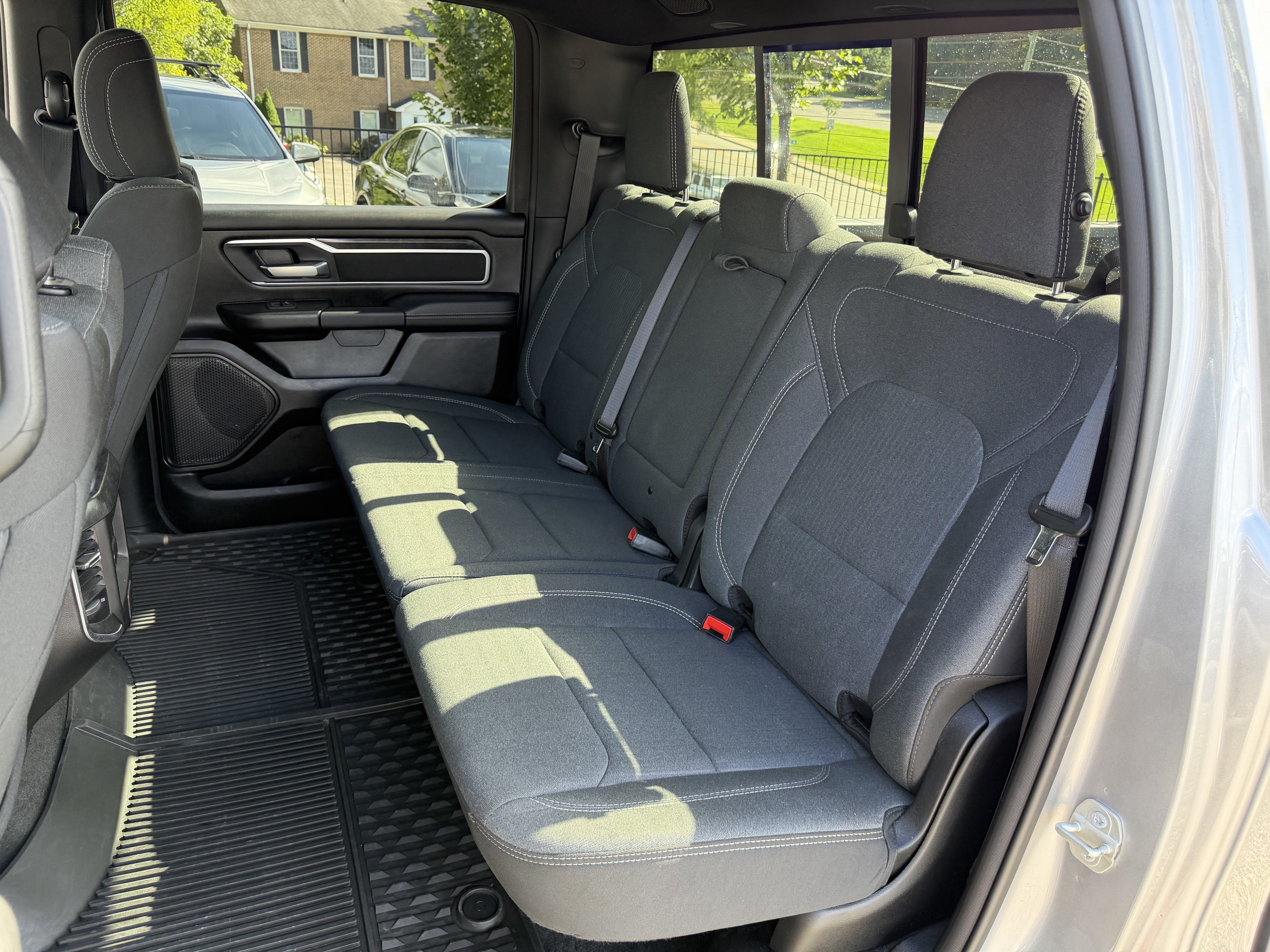 Used 2023 RAM 1500 Big Horn AWD/4WD image 30
